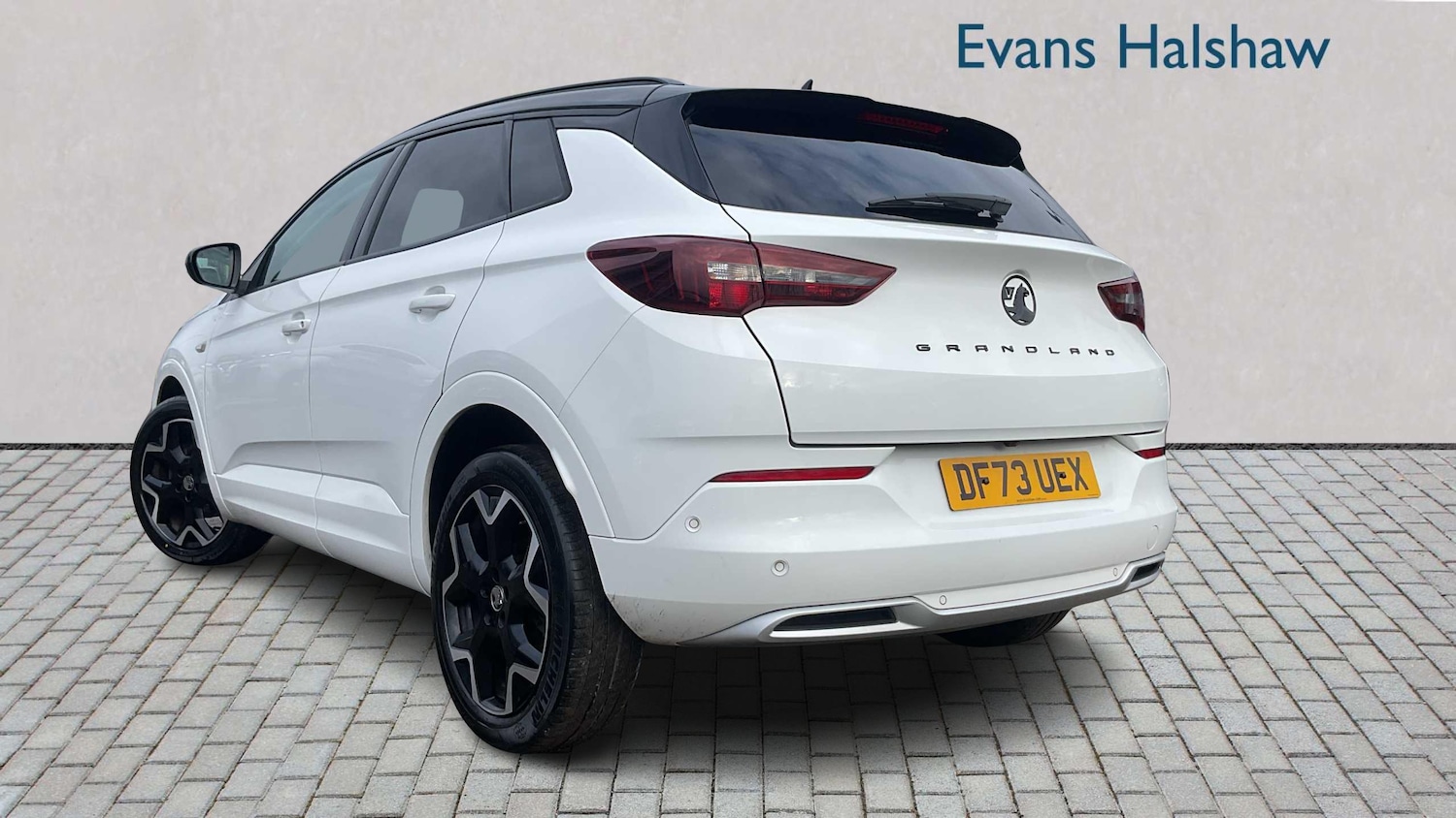 Used Vauxhall Grandland 2023 for sale - 77859652: Photo 2