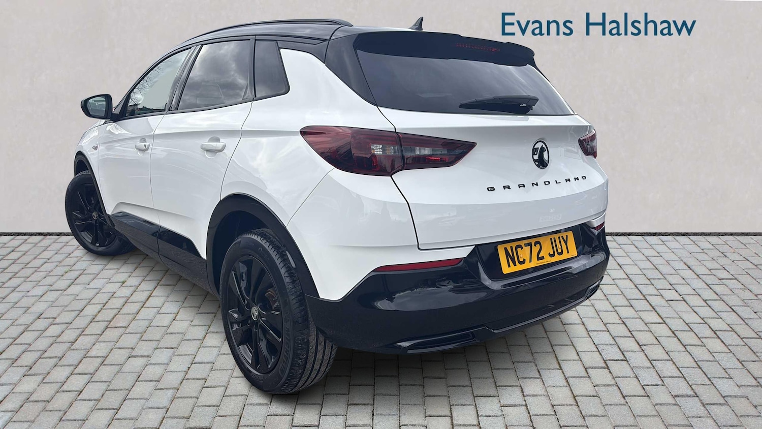 Used Vauxhall Grandland 2022 for sale - 77856437: Photo 2