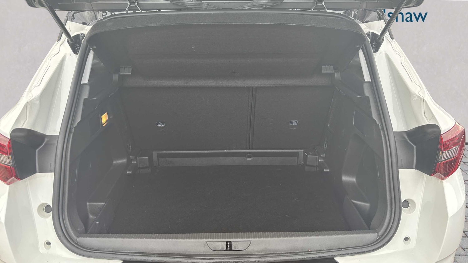 Used Vauxhall Grandland 2022 for sale - 77856437: Photo 8