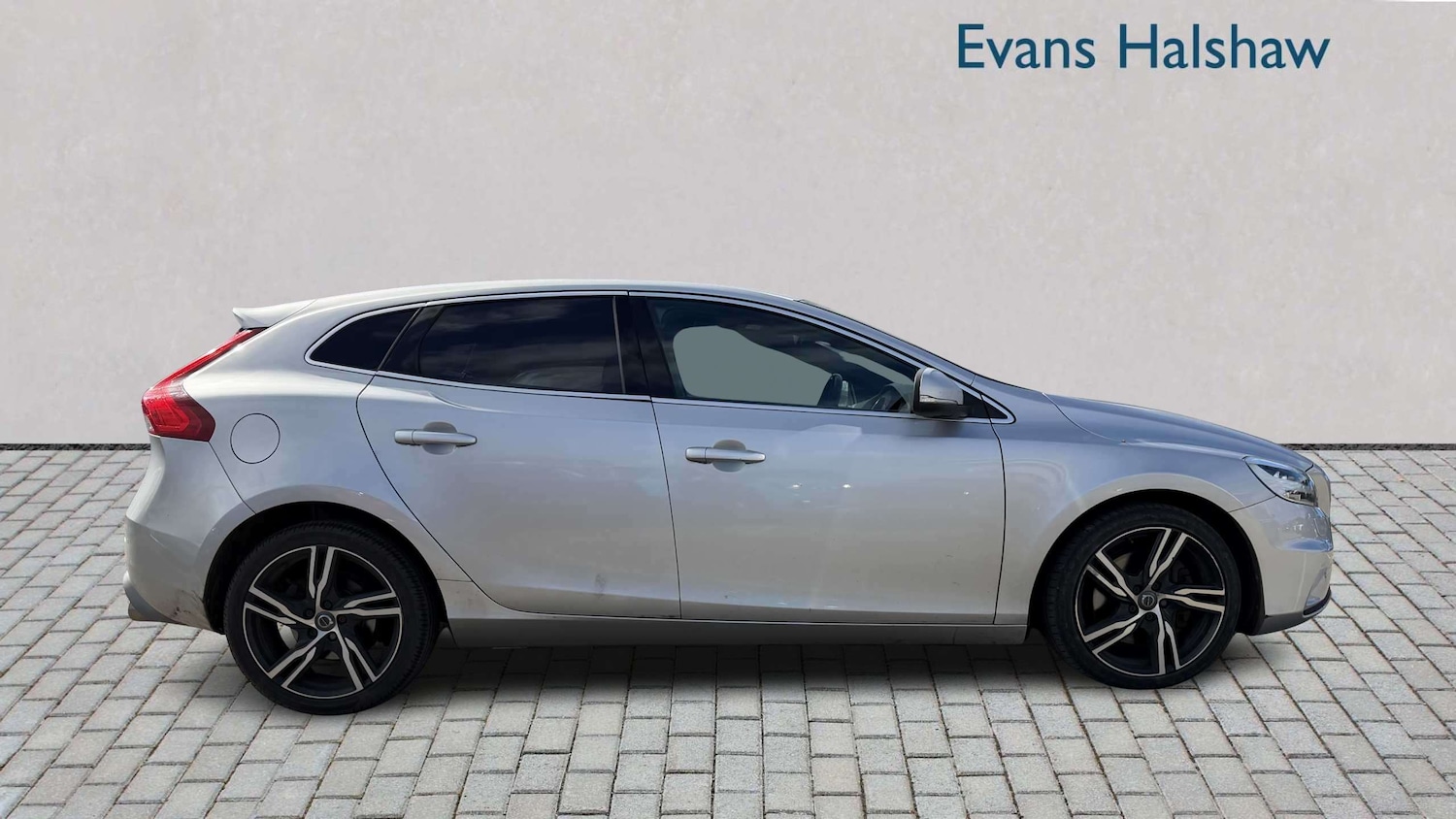 Used Volvo V40 for sale - 78089612: Photo 4