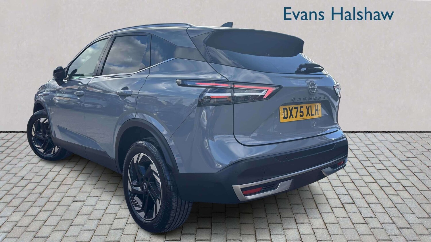 Used Nissan Qashqai for sale - 77861997: Photo 2