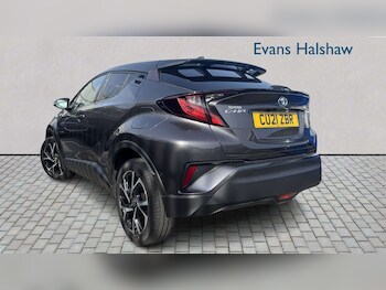 Used Toyota C-HR 2021 for sale - 77972801: Photo