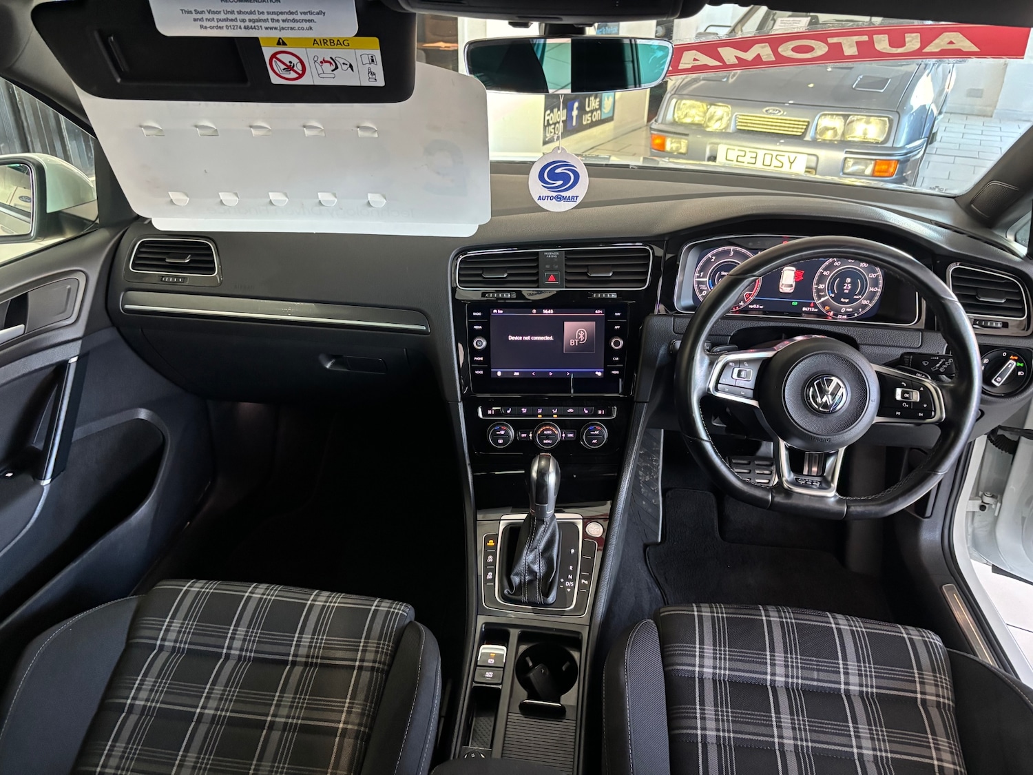 Used Volkswagen Golf 2017 for sale - 77735643: Photo 10