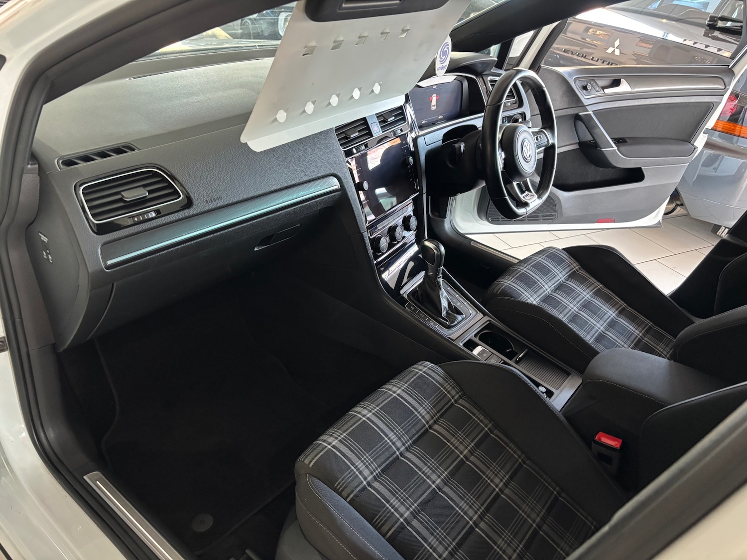 Used Volkswagen Golf 2017 for sale - 77735643: Photo 13