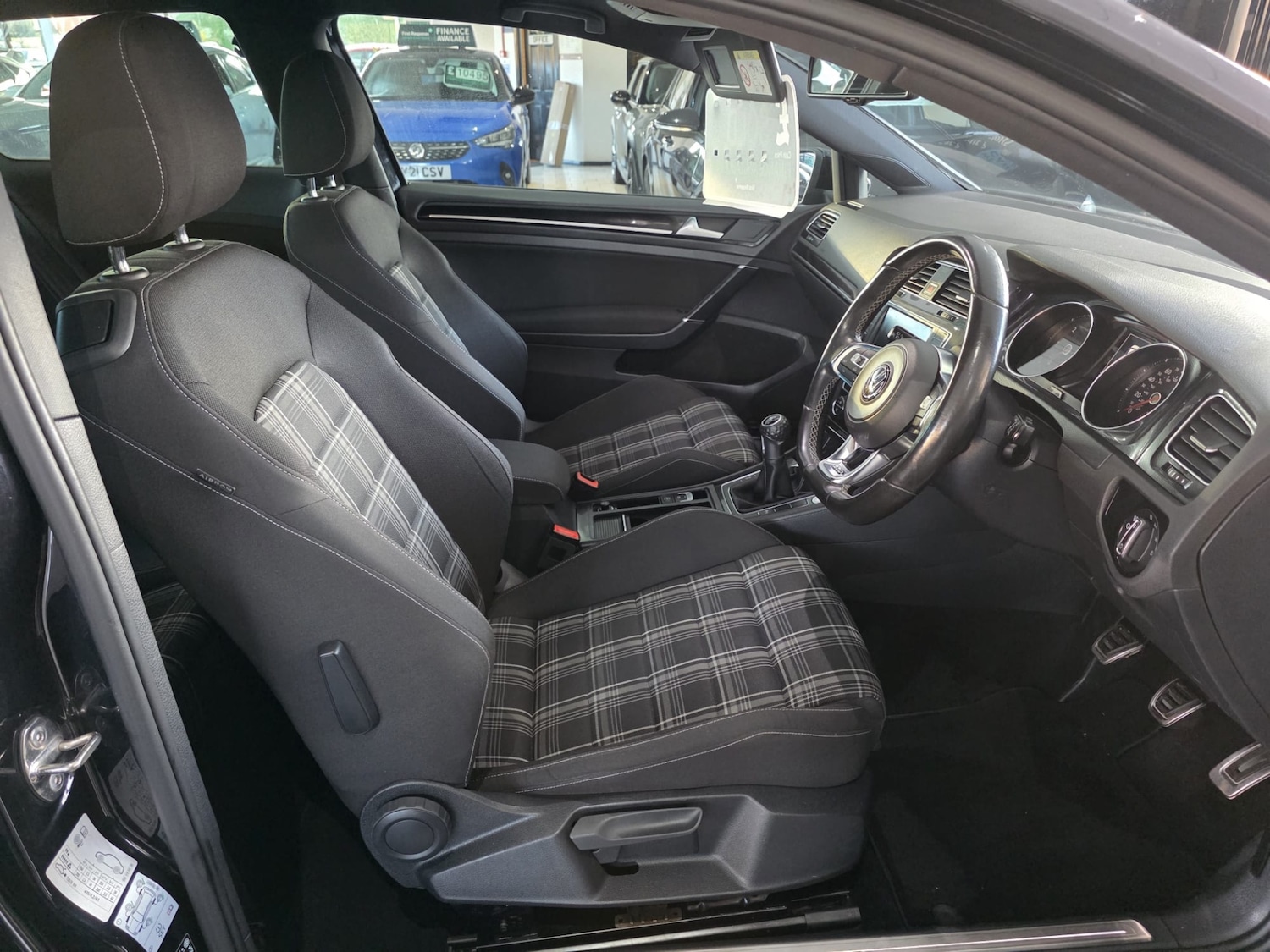 Used Volkswagen Golf 2015 for sale - 77164857: Photo 8