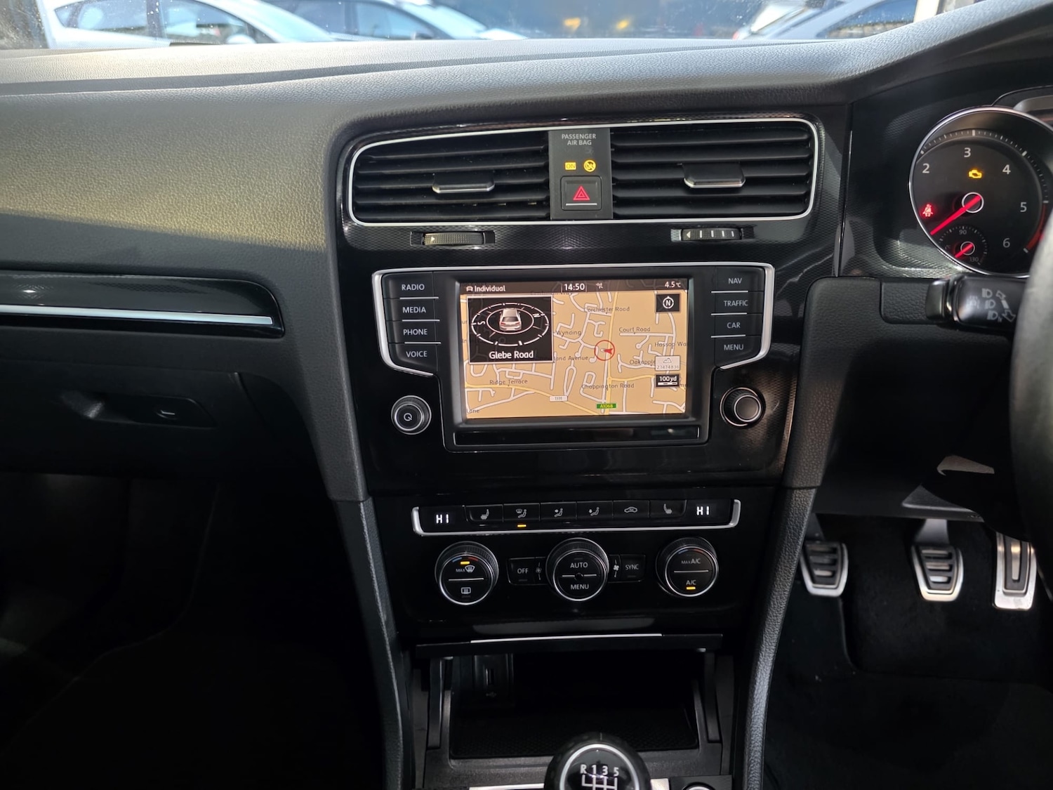 Used Volkswagen Golf 2015 for sale - 77164857: Photo 9