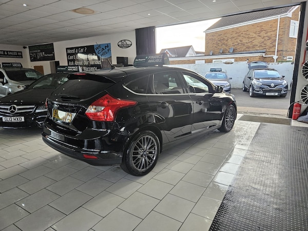 Used Ford Focus 2013 for sale - 74168377: Photo 3