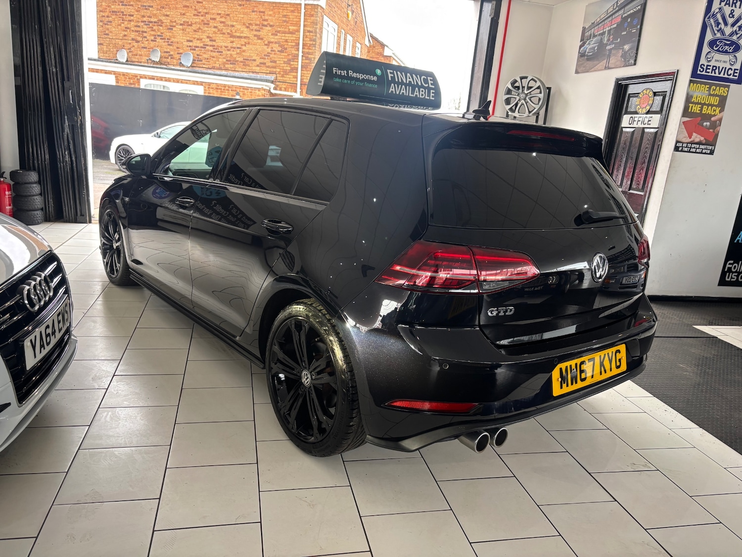 Used Volkswagen Golf 2017 for sale - 77544540: Photo 4