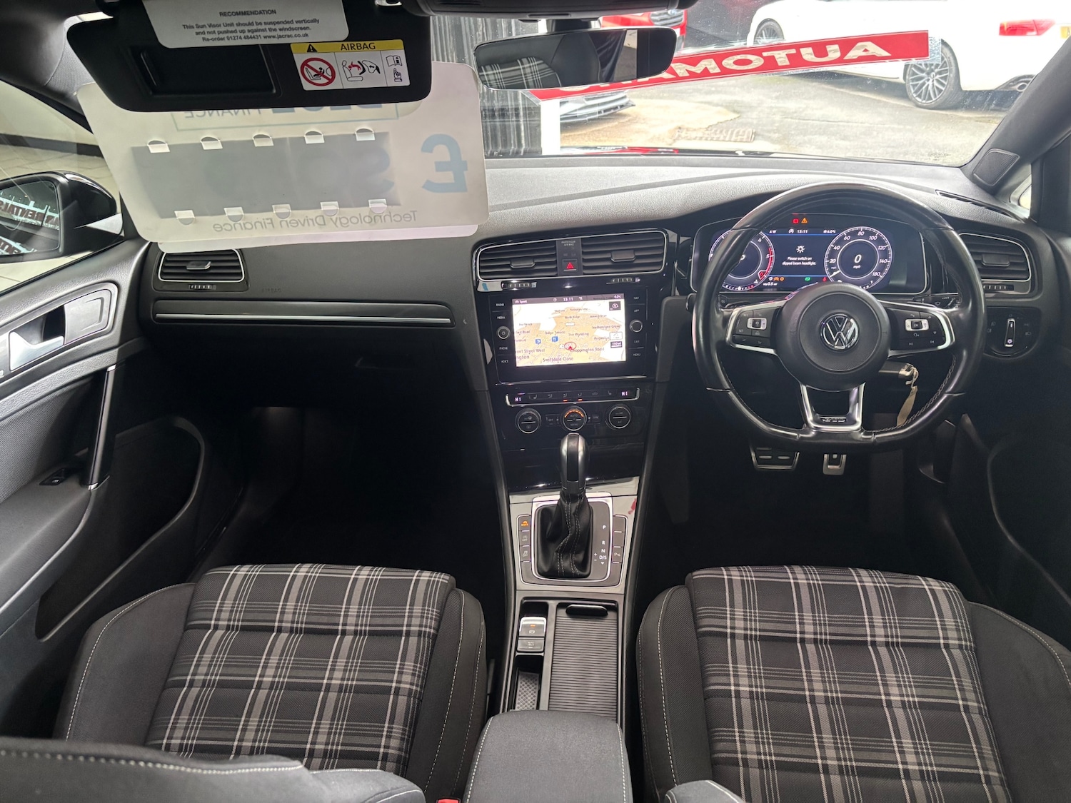 Used Volkswagen Golf 2017 for sale - 77544540: Photo 8