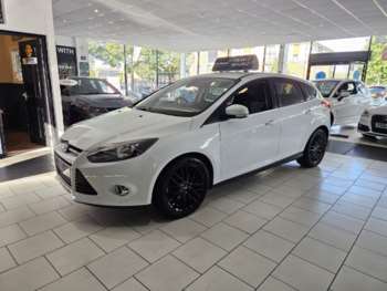 2014 (63) - 1.6 TDCi 115 Zetec Navigator 5dr