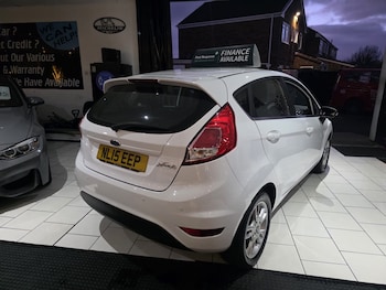 Used Ford Fiesta 2015 for sale - 77006287: Photo