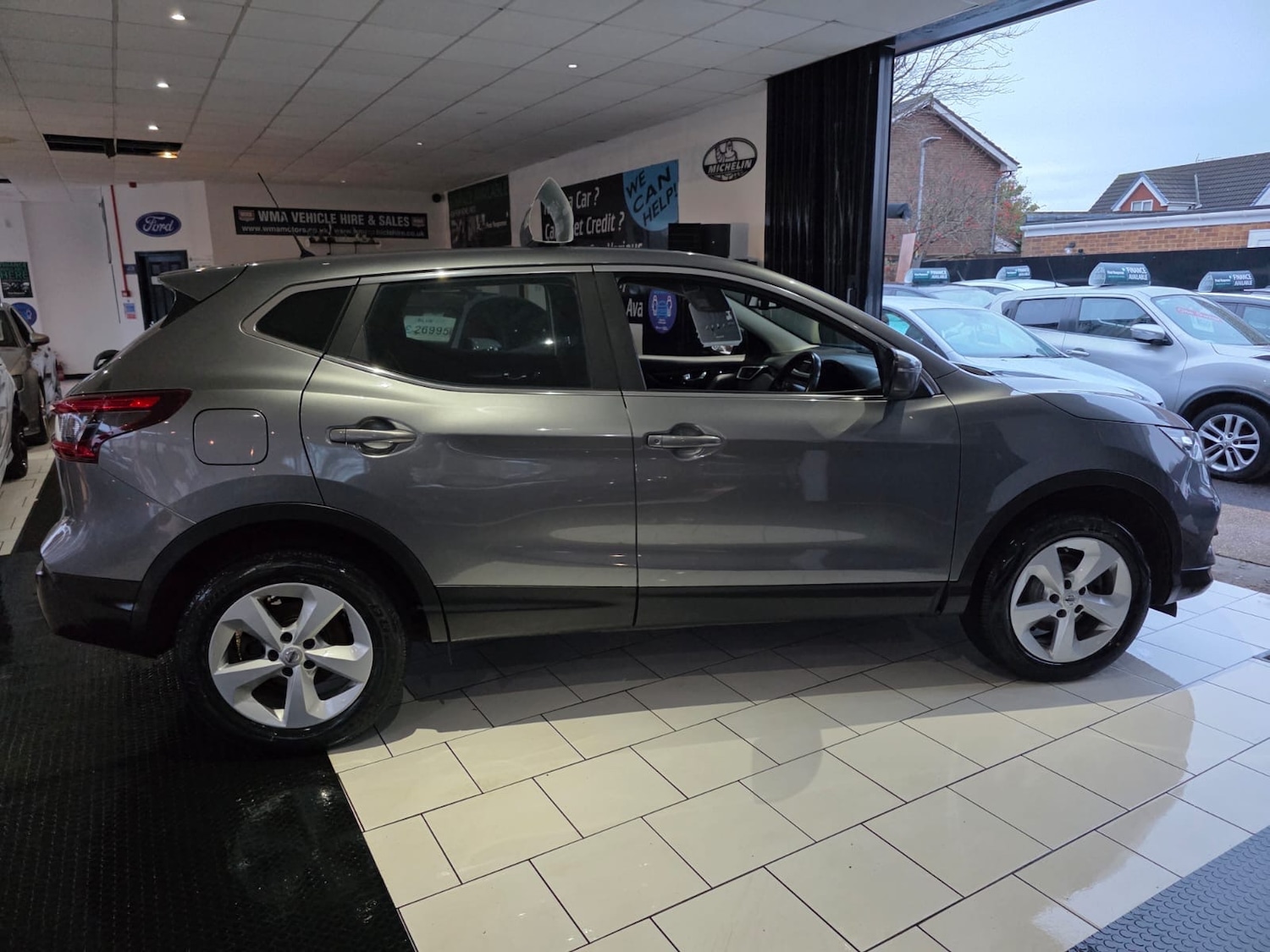 Used Nissan Qashqai 2018 for sale - 76605986: Photo 2