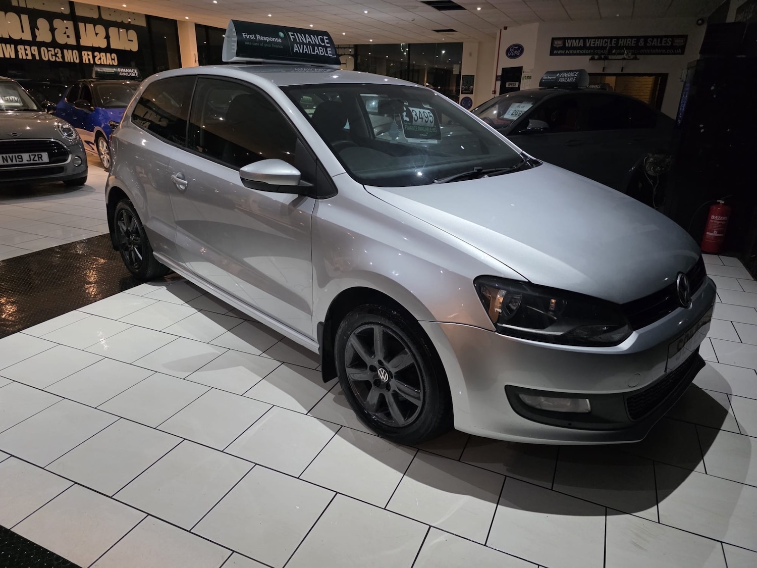 Used Volkswagen Polo 2011 for sale - 76536928: Photo 1
