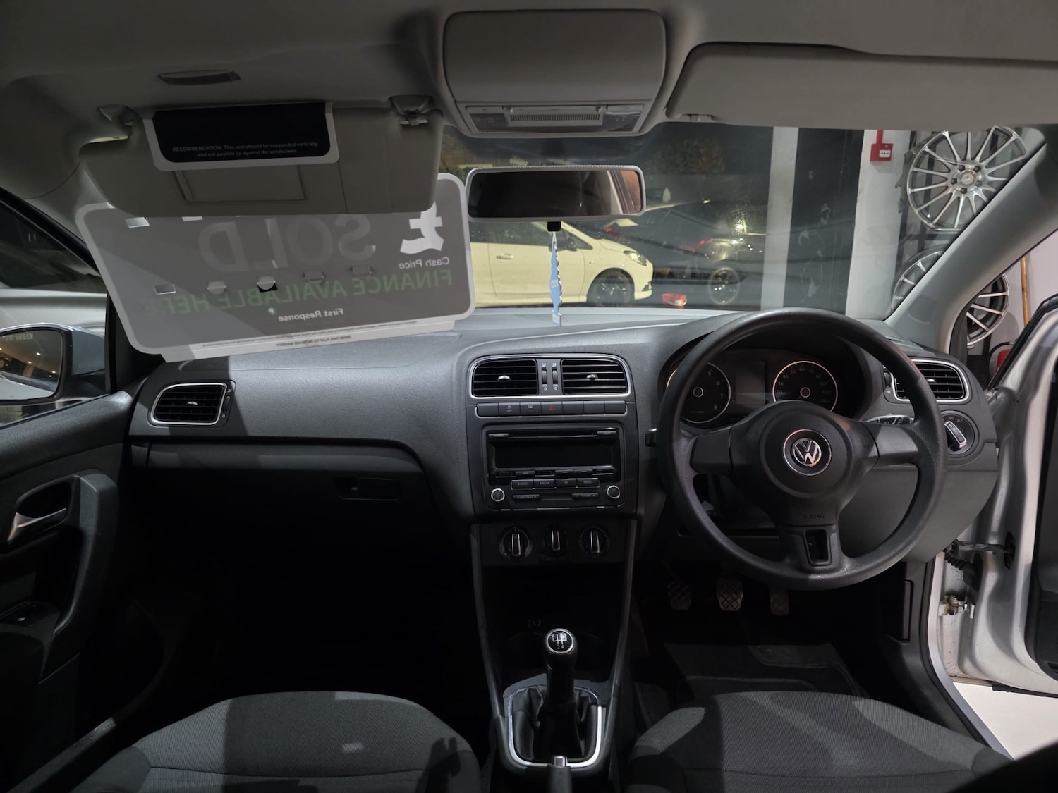 Used Volkswagen Polo 2011 for sale - 76536928: Photo 10