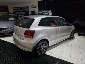 Used Volkswagen Polo 2011 for sale - 76536928: Photo