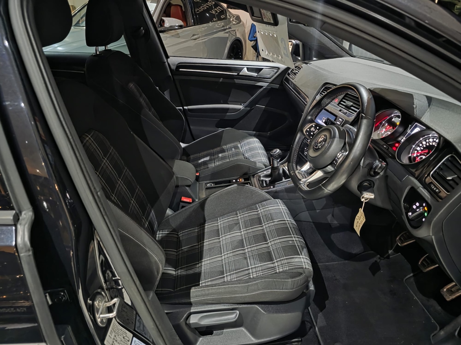 Used Volkswagen Golf 2015 for sale - 76987114: Photo 6