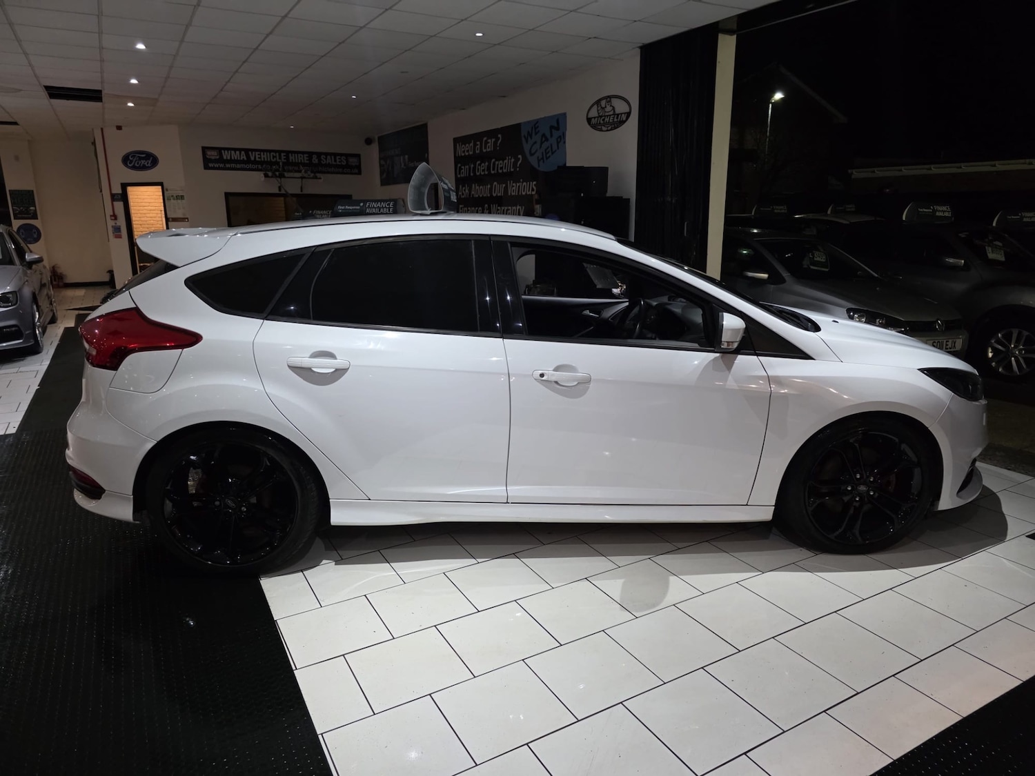 Used Ford Focus 2017 for sale - 76560215: Photo 2