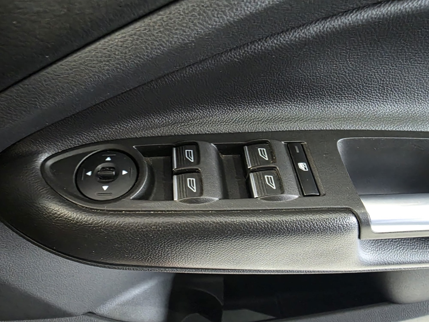 Used Ford Kuga 2016 for sale - 76890091: Photo 14