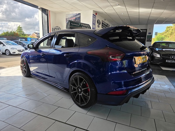 Used Ford Focus 2015 for sale - 75726810: Photo 5