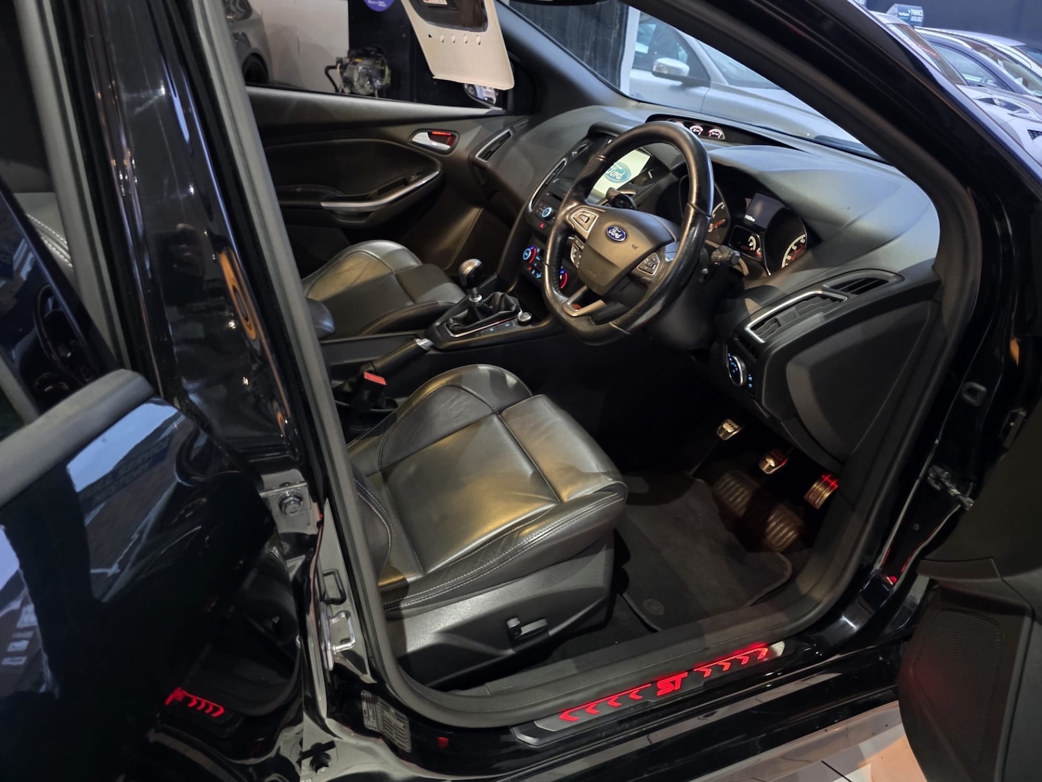 Used Ford Focus 2015 for sale - 76471371: Photo 12