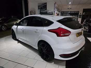 Used Ford Focus 2017 for sale - 78716826: Photo