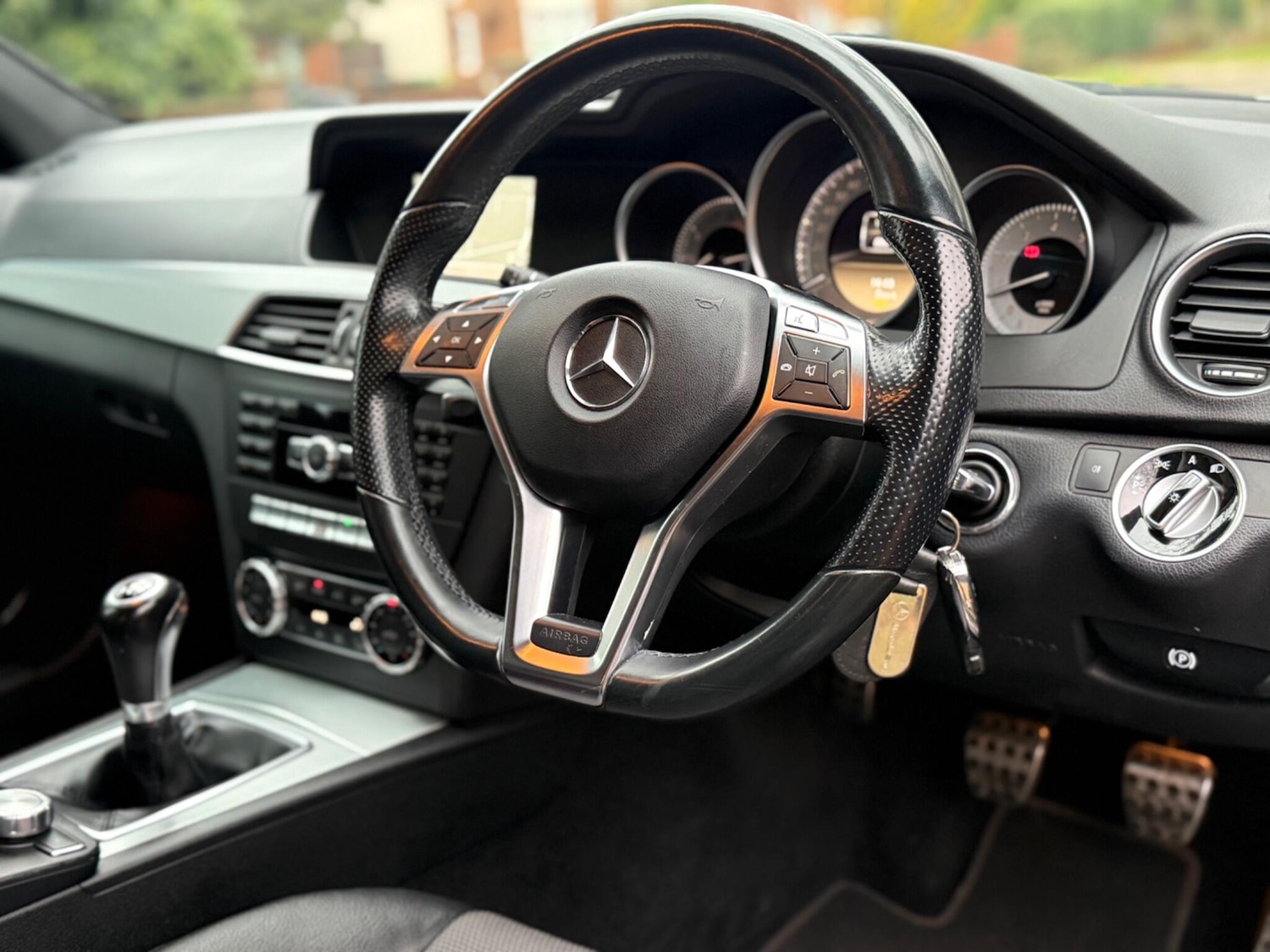 Used Mercedes-Benz C Class 2011 for sale - 76688939: Photo 19