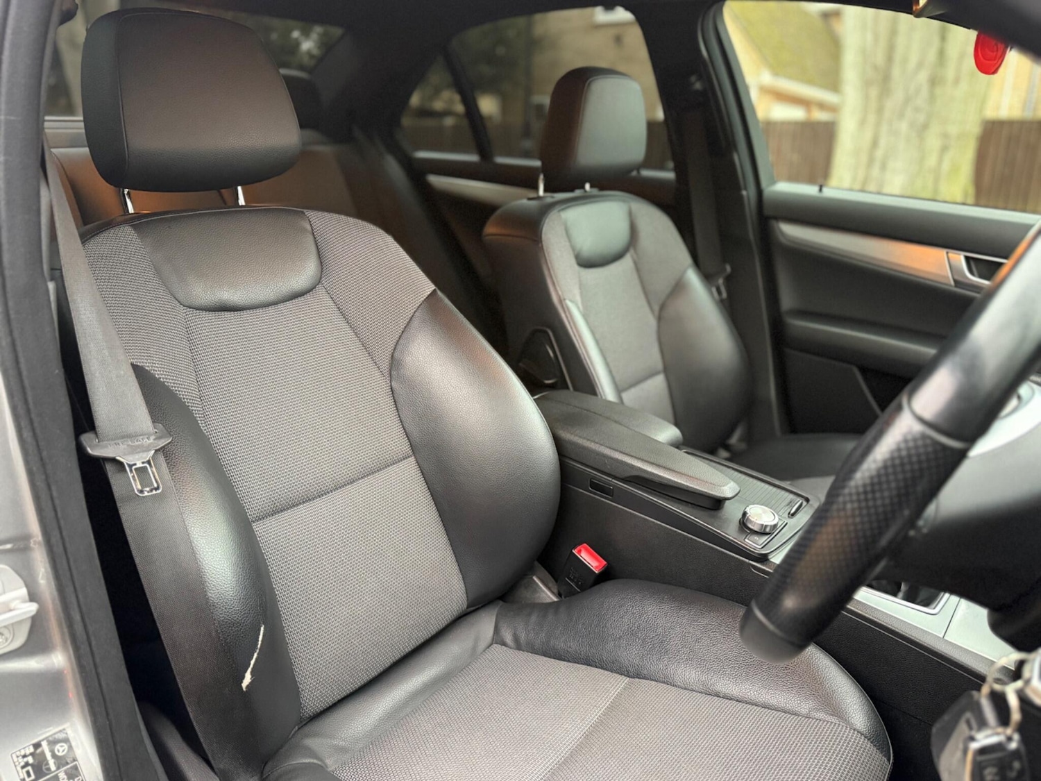 Used Mercedes-Benz C Class 2011 for sale - 76688939: Photo 21