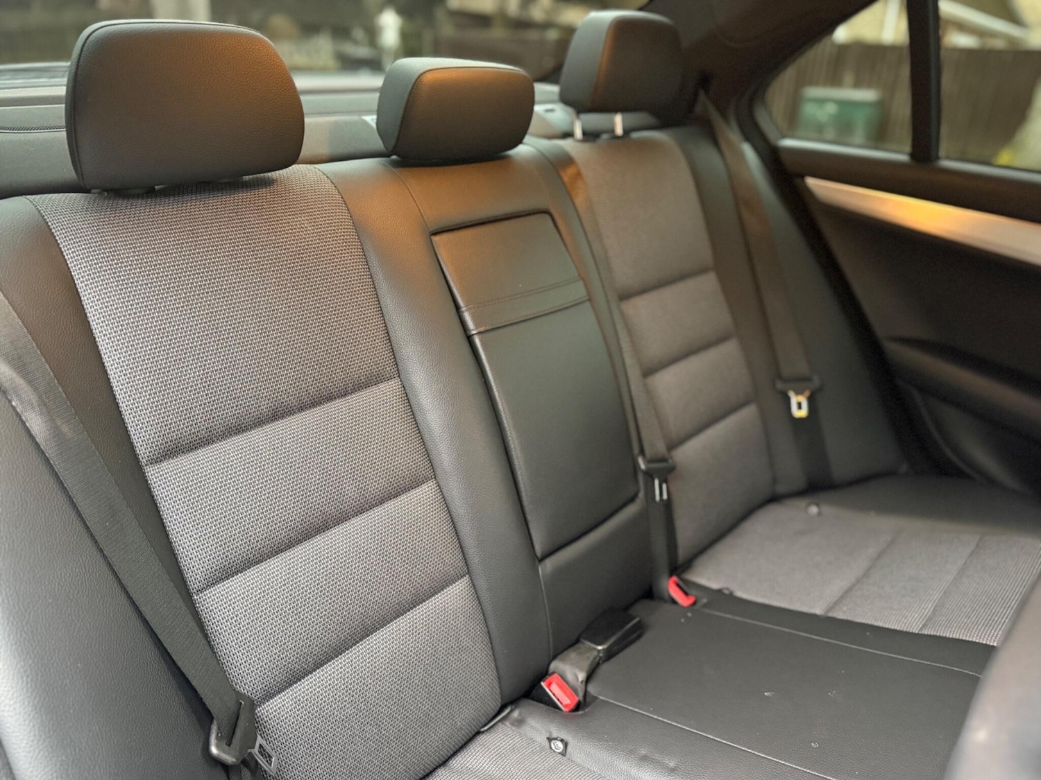 Used Mercedes-Benz C Class 2011 for sale - 76688939: Photo 22