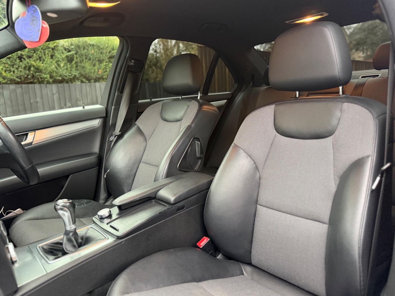 Used Mercedes-Benz C Class 2011 for sale - 76688939: Photo 24