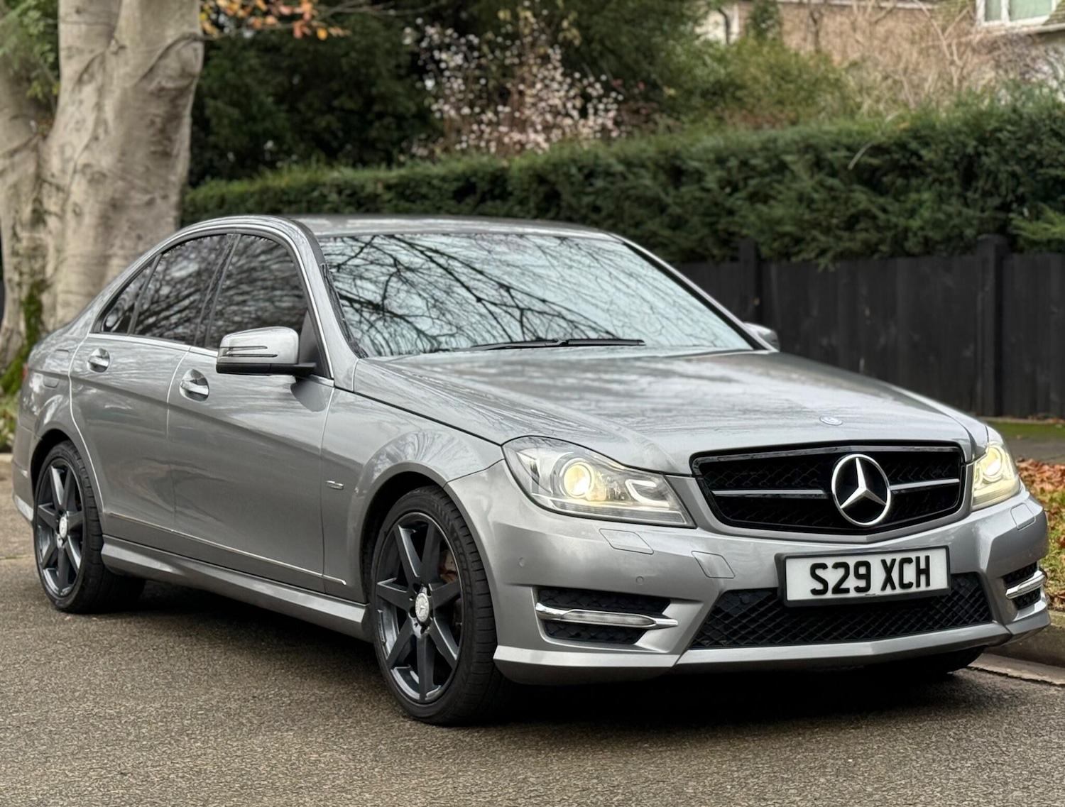 Used Mercedes-Benz C Class 2011 for sale - 76688939: Photo 4