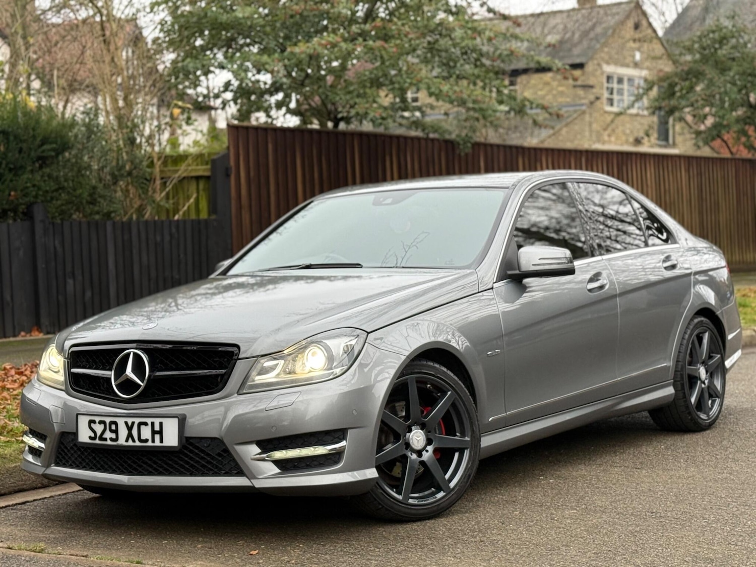 Used Mercedes-Benz C Class 2011 for sale - 76688939: Photo 5