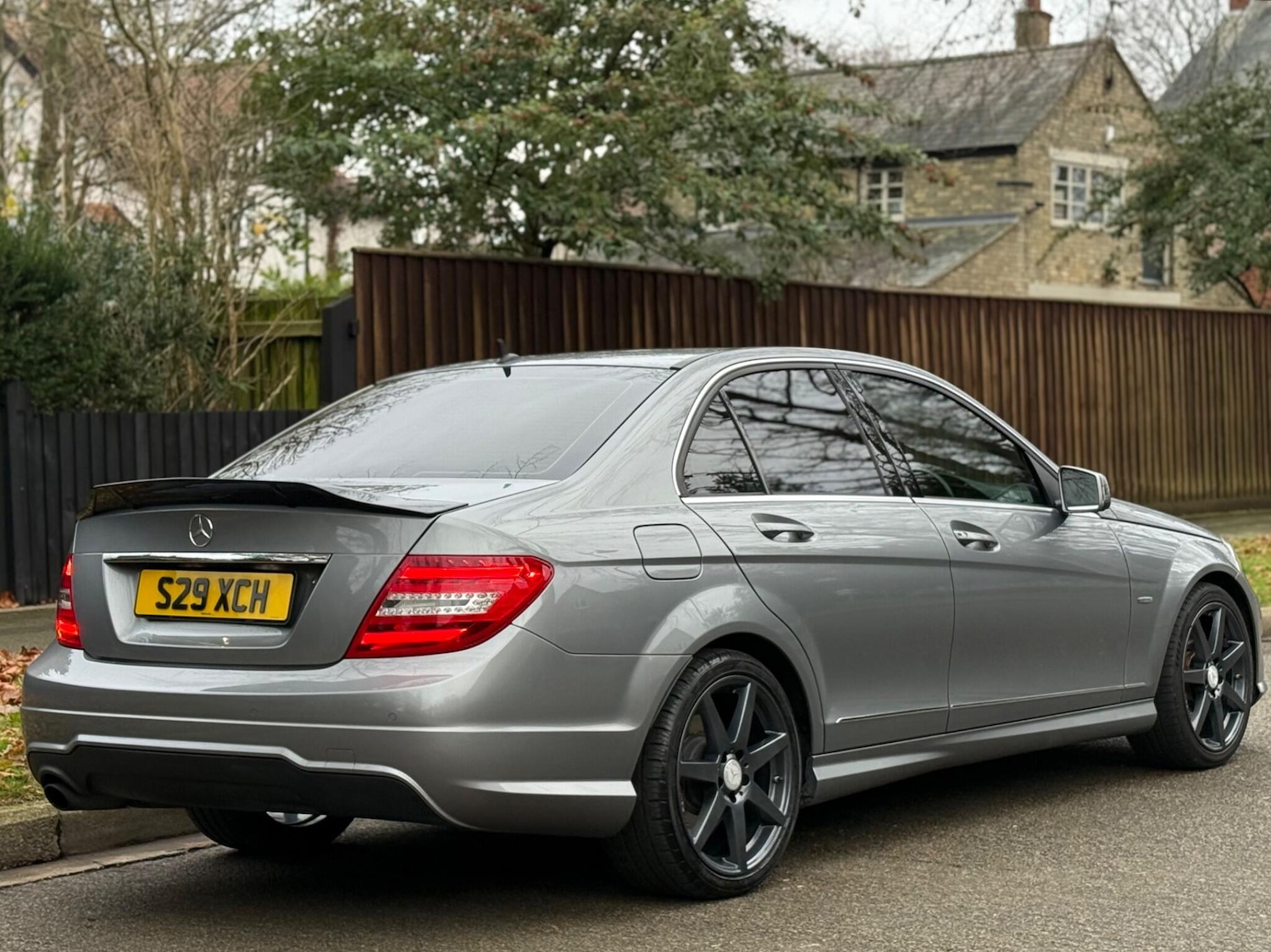 Used Mercedes-Benz C Class 2011 for sale - 76688939: Photo 9