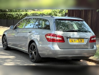 Used Mercedes-Benz E Class 2011 for sale - 78752061: Photo