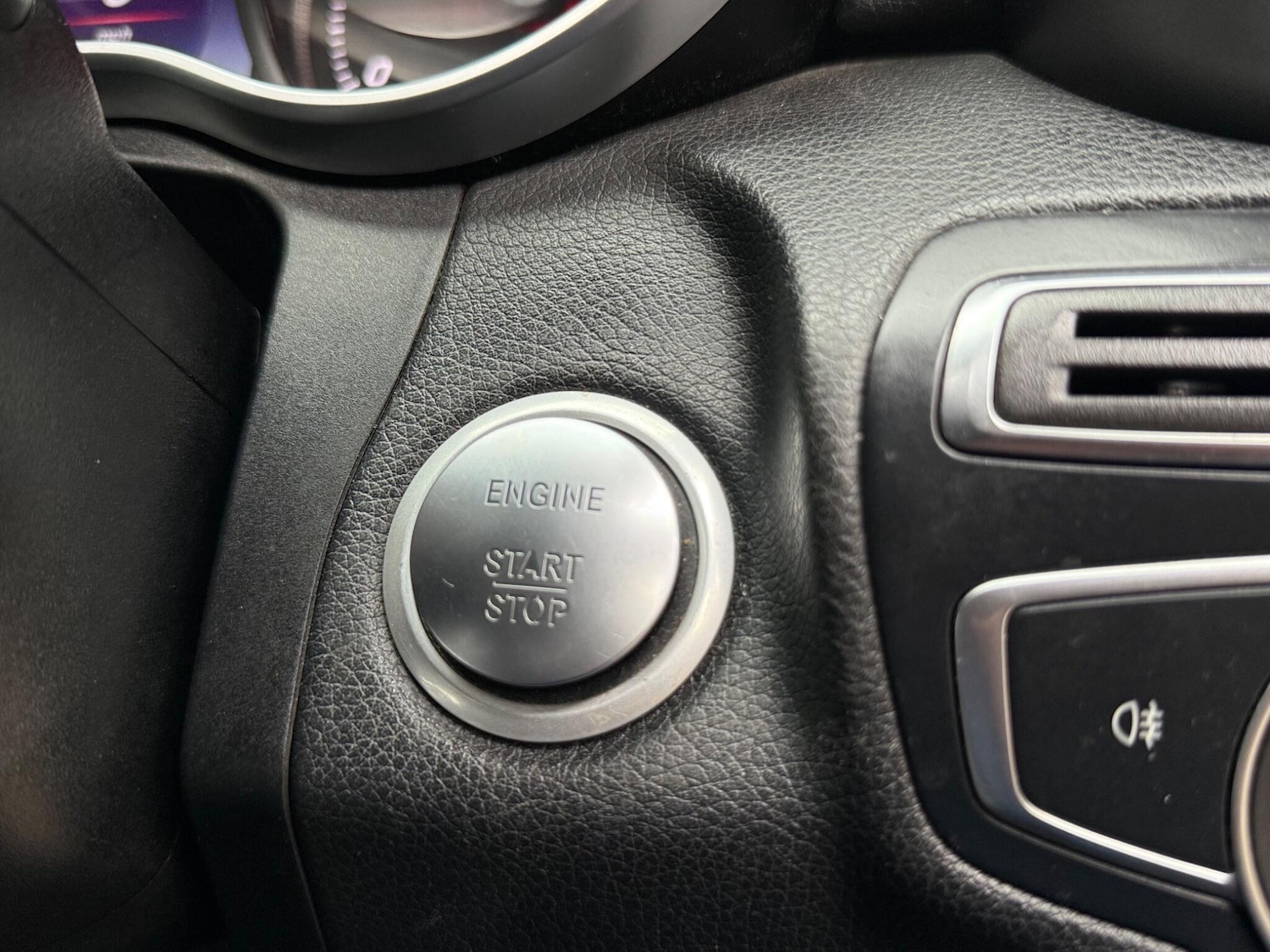 Used Mercedes-Benz C Class 2017 for sale - 76953423: Photo 42