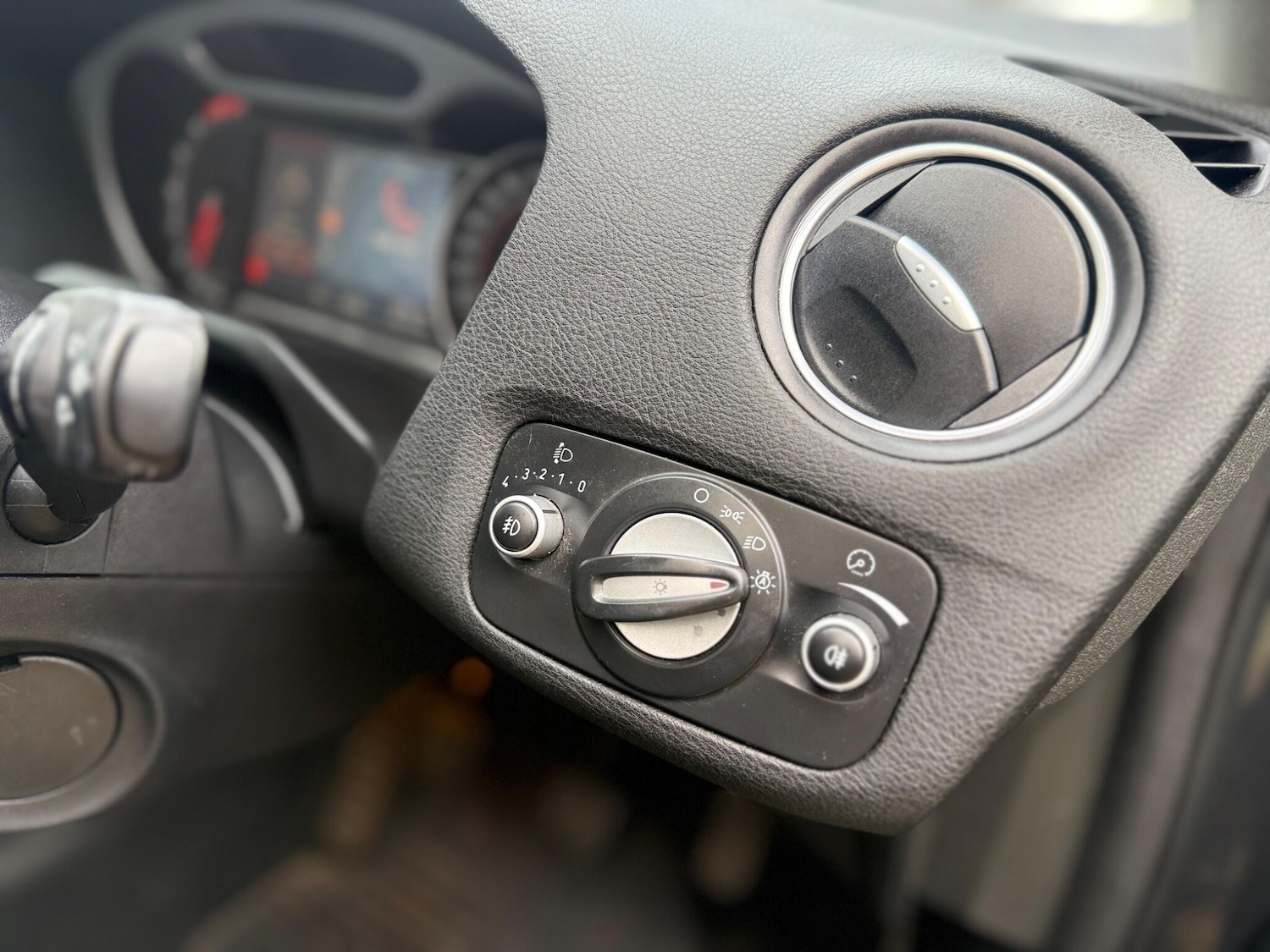 Used Ford Mondeo 2010 for sale - 77598501: Photo 25