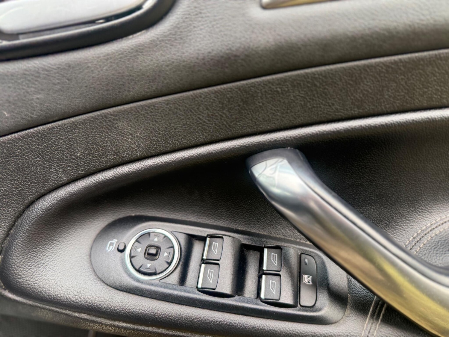 Used Ford Mondeo 2010 for sale - 77598501: Photo 30