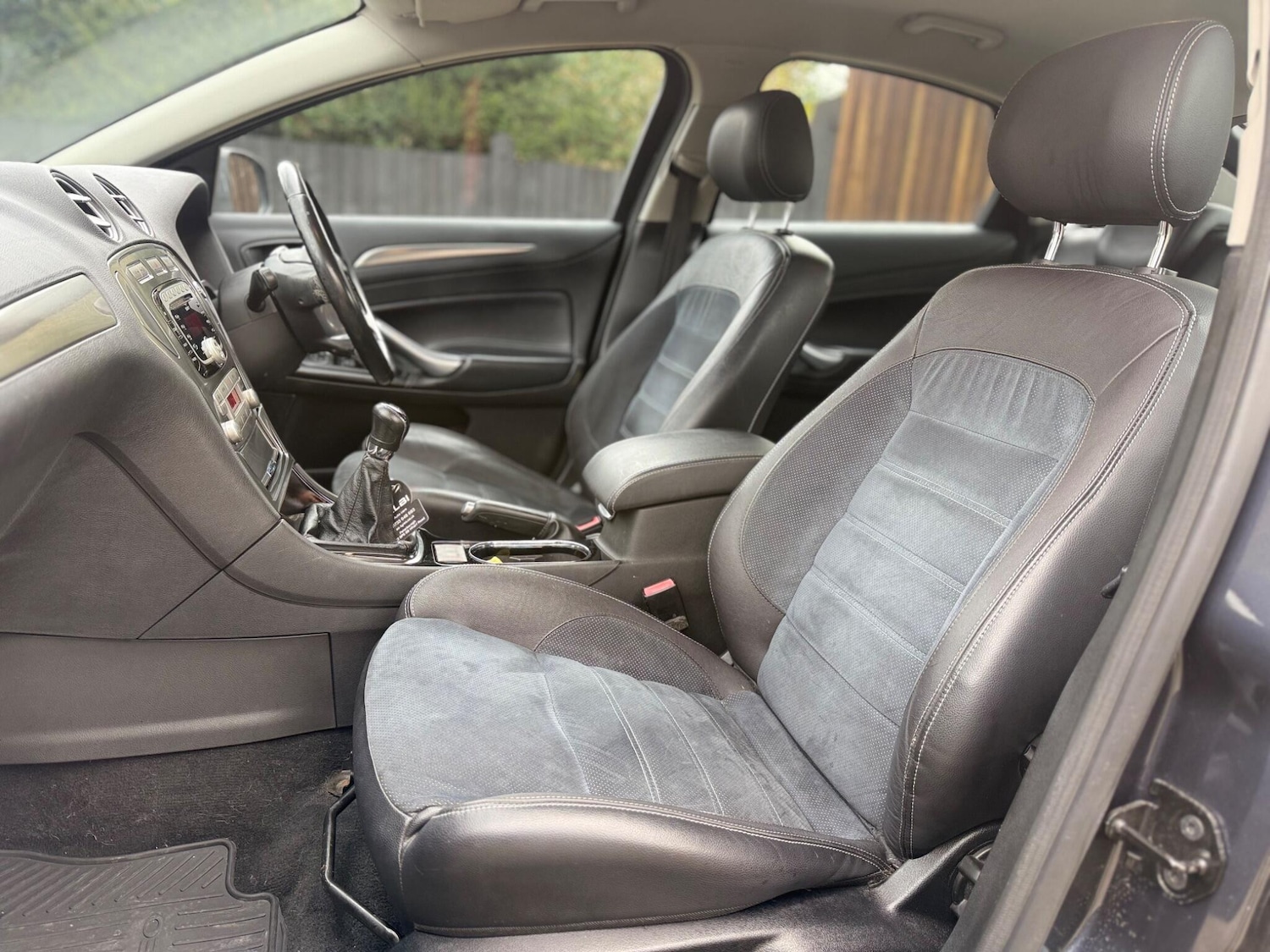 Used Ford Mondeo 2010 for sale - 77598501: Photo 38