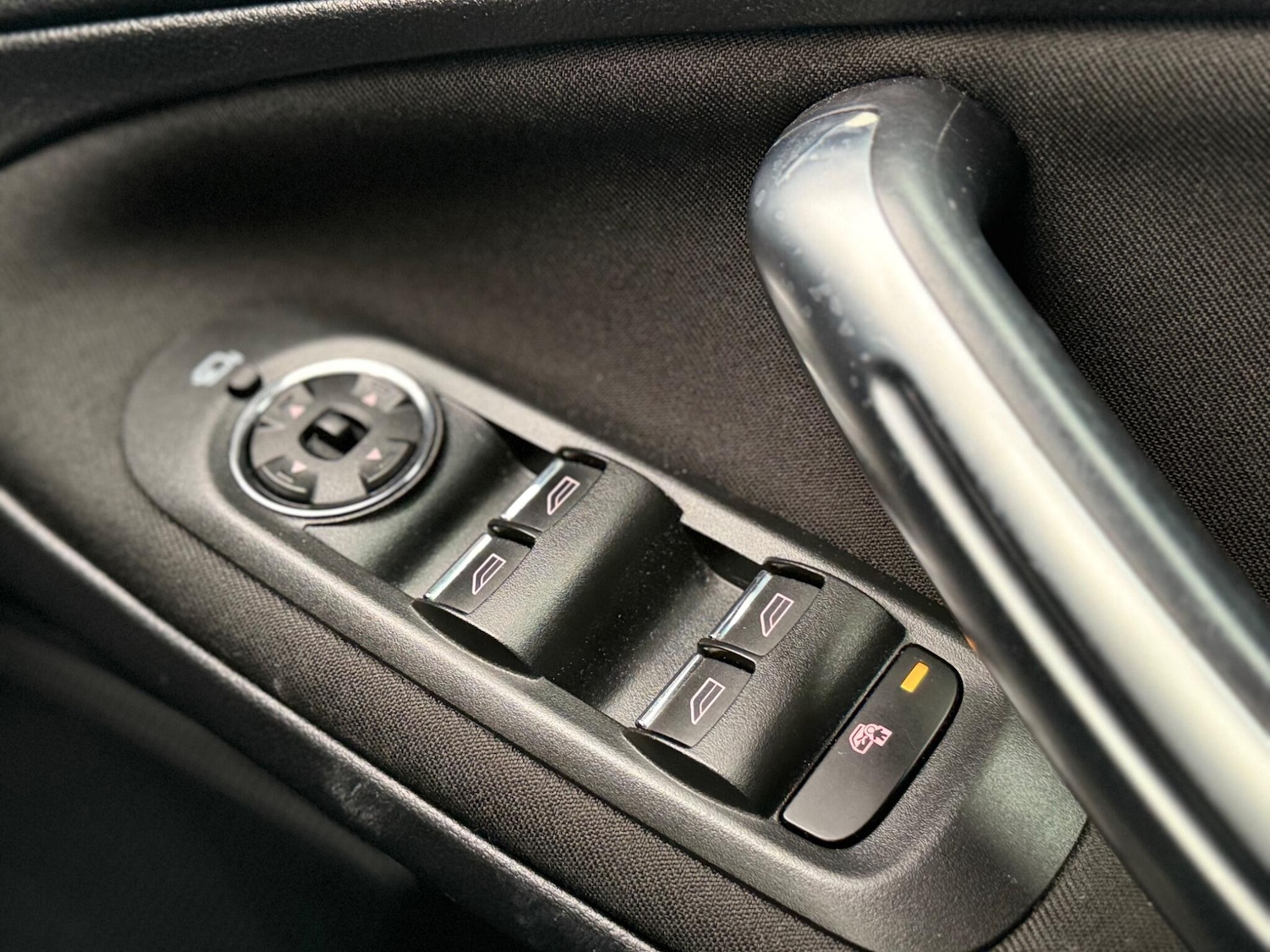 Used Ford S-Max 2014 for sale - 76913557: Photo 24