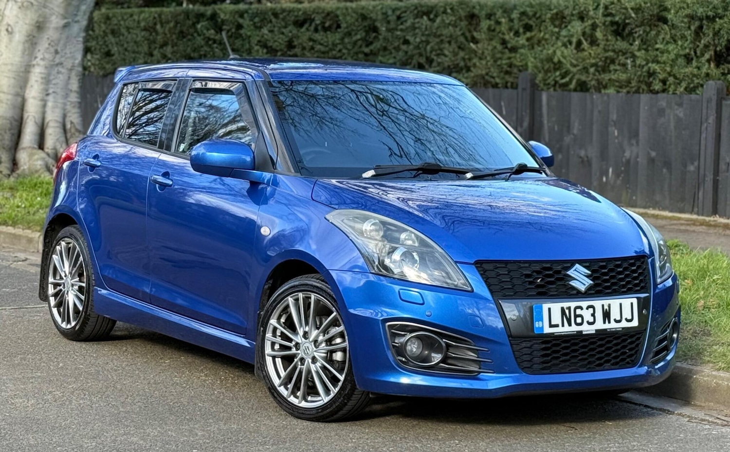 Used Suzuki Swift 2013 for sale - 78086843: Photo 2