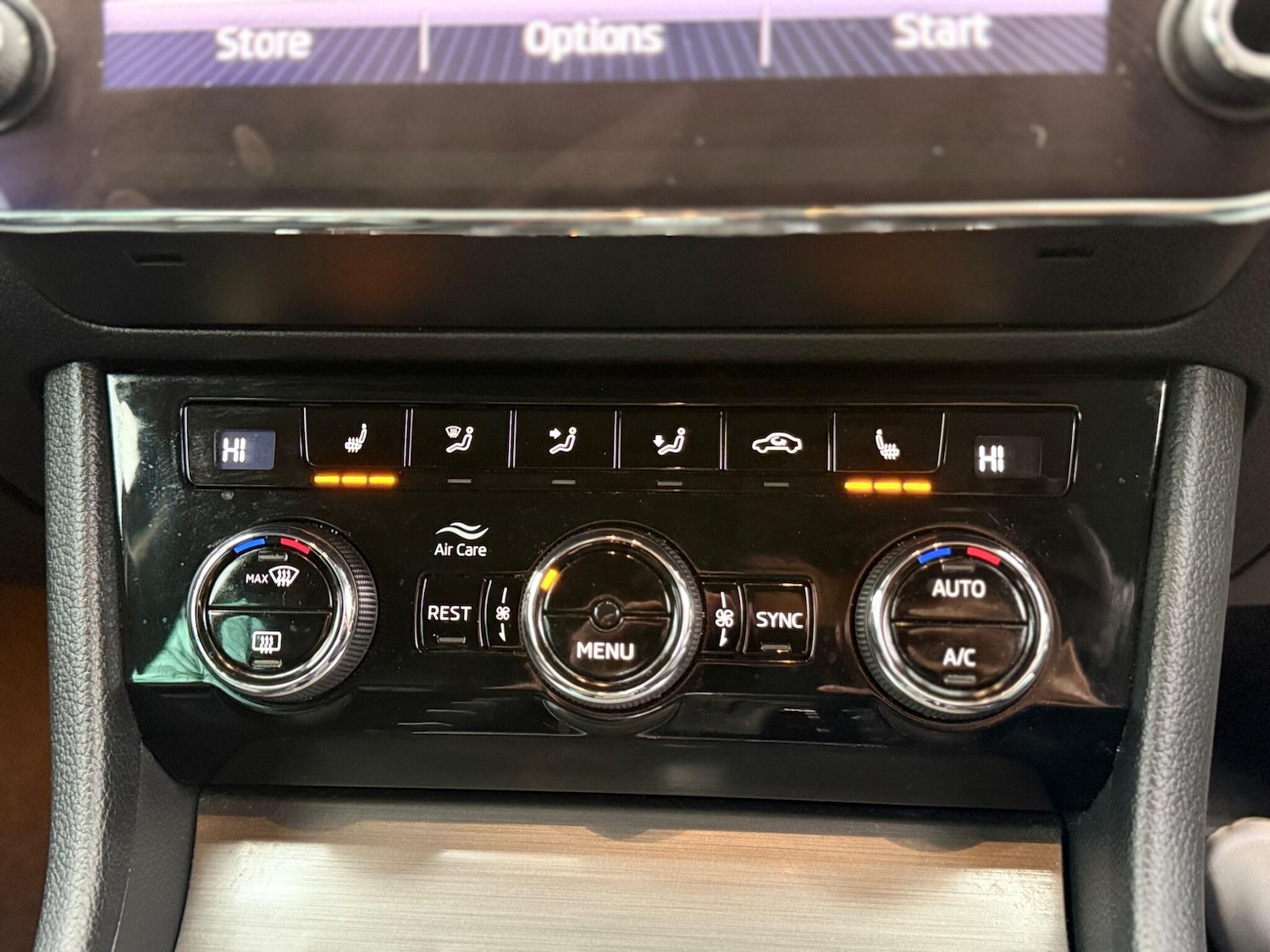 Used Skoda Superb 2020 for sale - 76765744: Photo 35