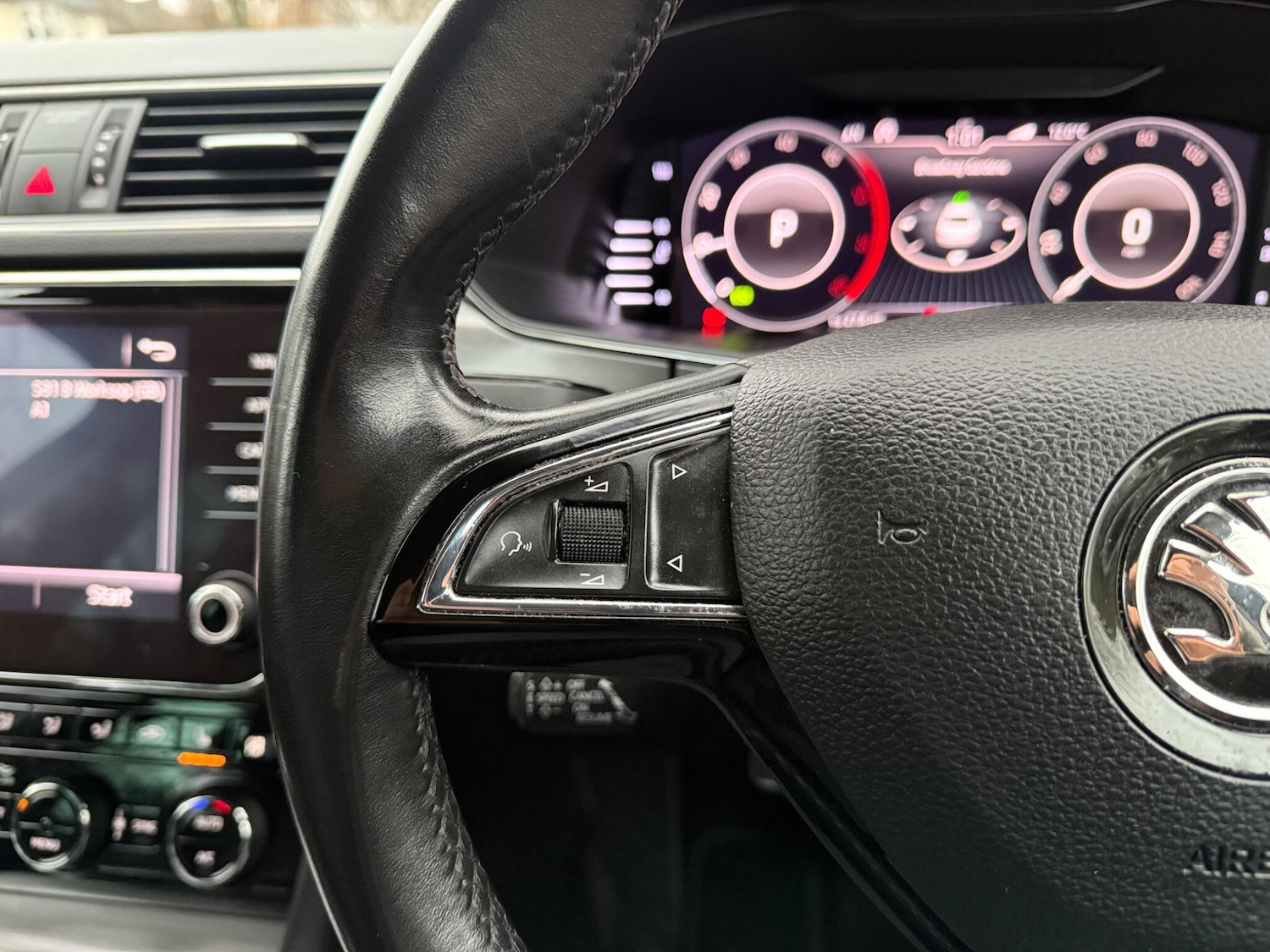 Used Skoda Superb 2020 for sale - 76765744: Photo 39