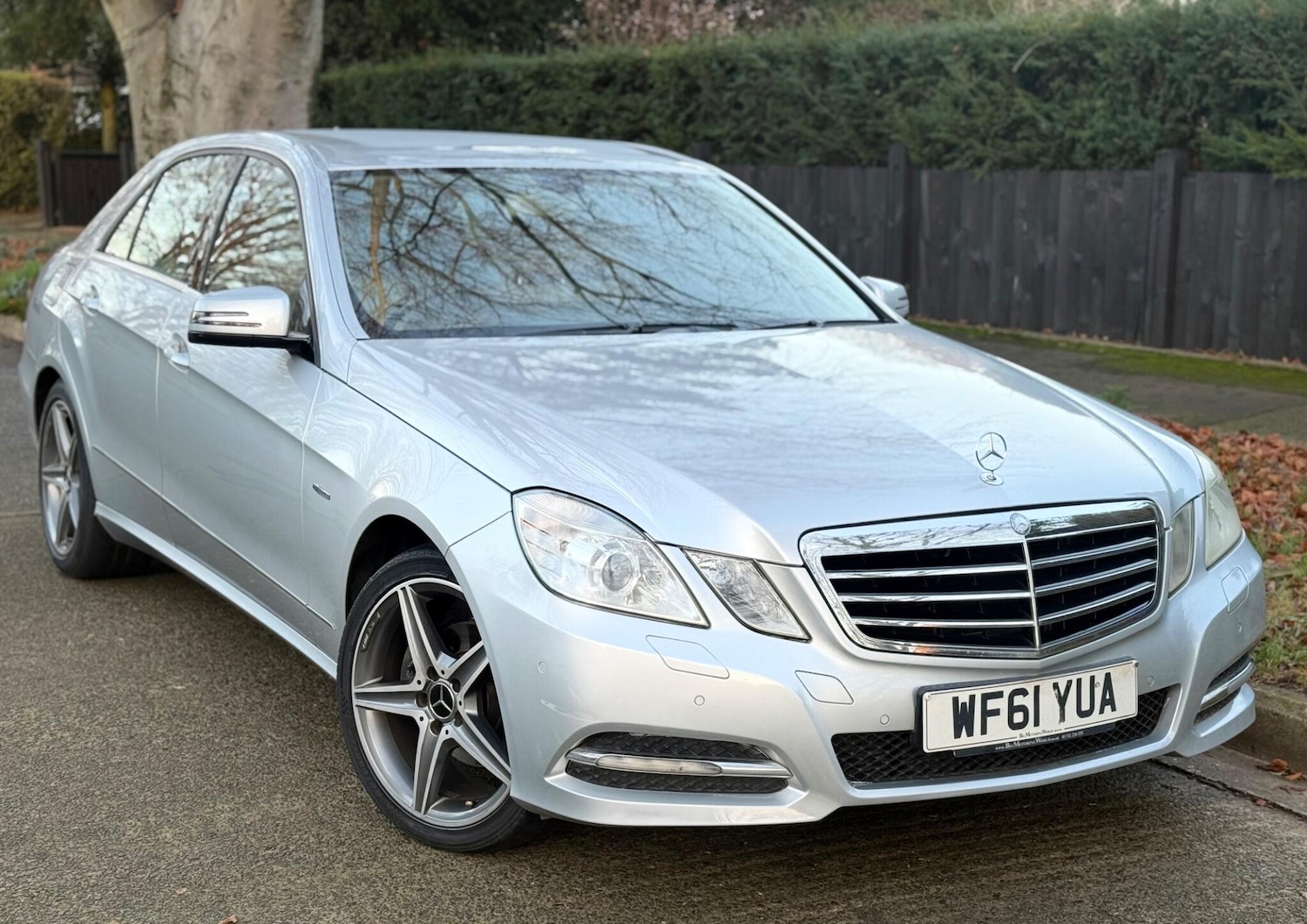 Used Mercedes-Benz E Class 2012 for sale - 77060130: Photo 4
