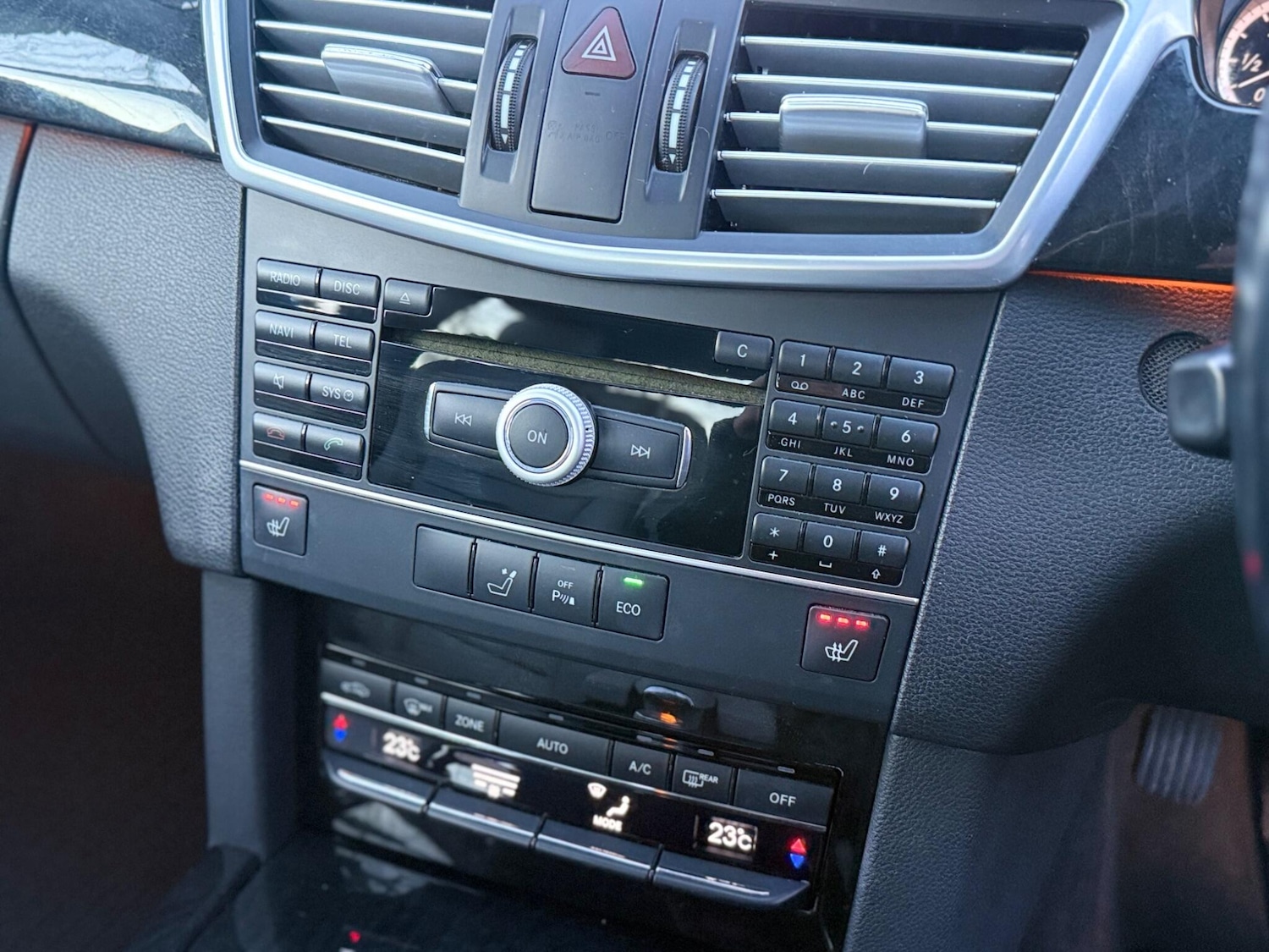 Used Mercedes-Benz E Class 2012 for sale - 77060130: Photo 44