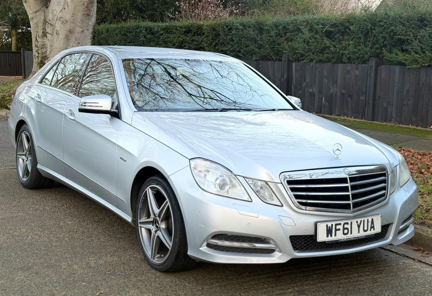 Used Mercedes-Benz E Class 2012 for sale - 77060130: Photo 5