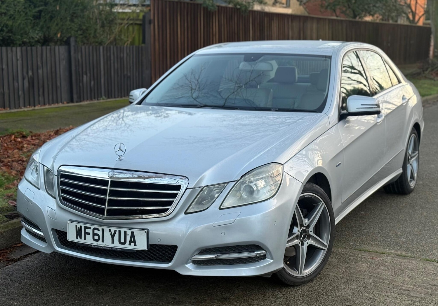 Used Mercedes-Benz E Class 2012 for sale - 77060130: Photo 6