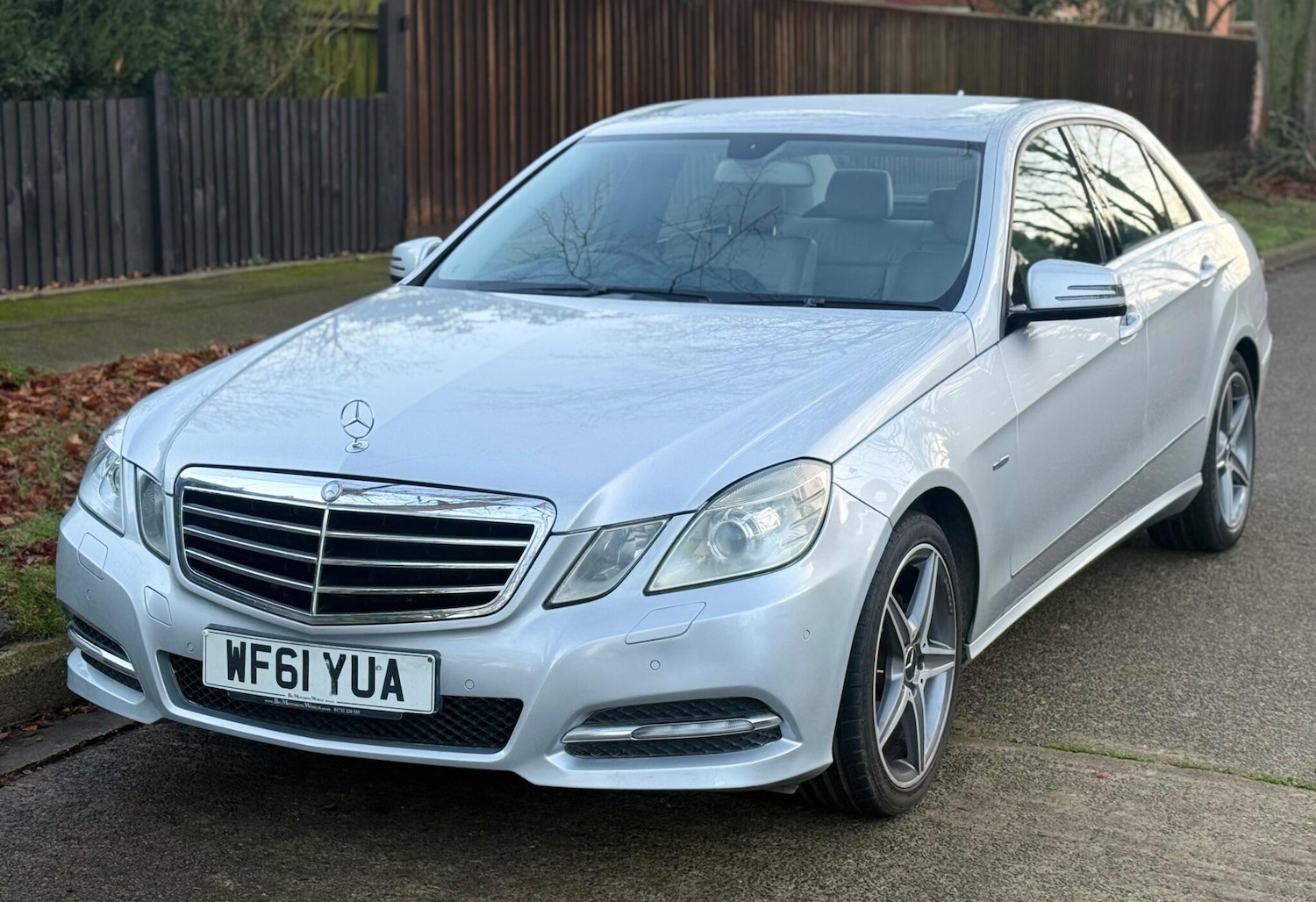 Used Mercedes-Benz E Class 2012 for sale - 77060130: Photo 9