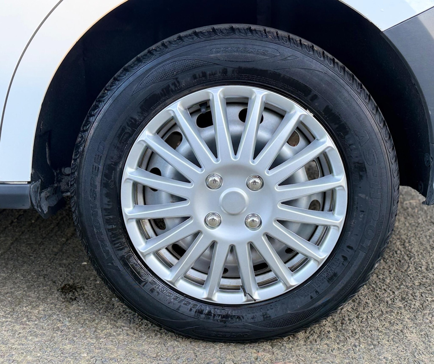 Used Ford Transit Courier 2020 for sale - 77098189: Photo 30