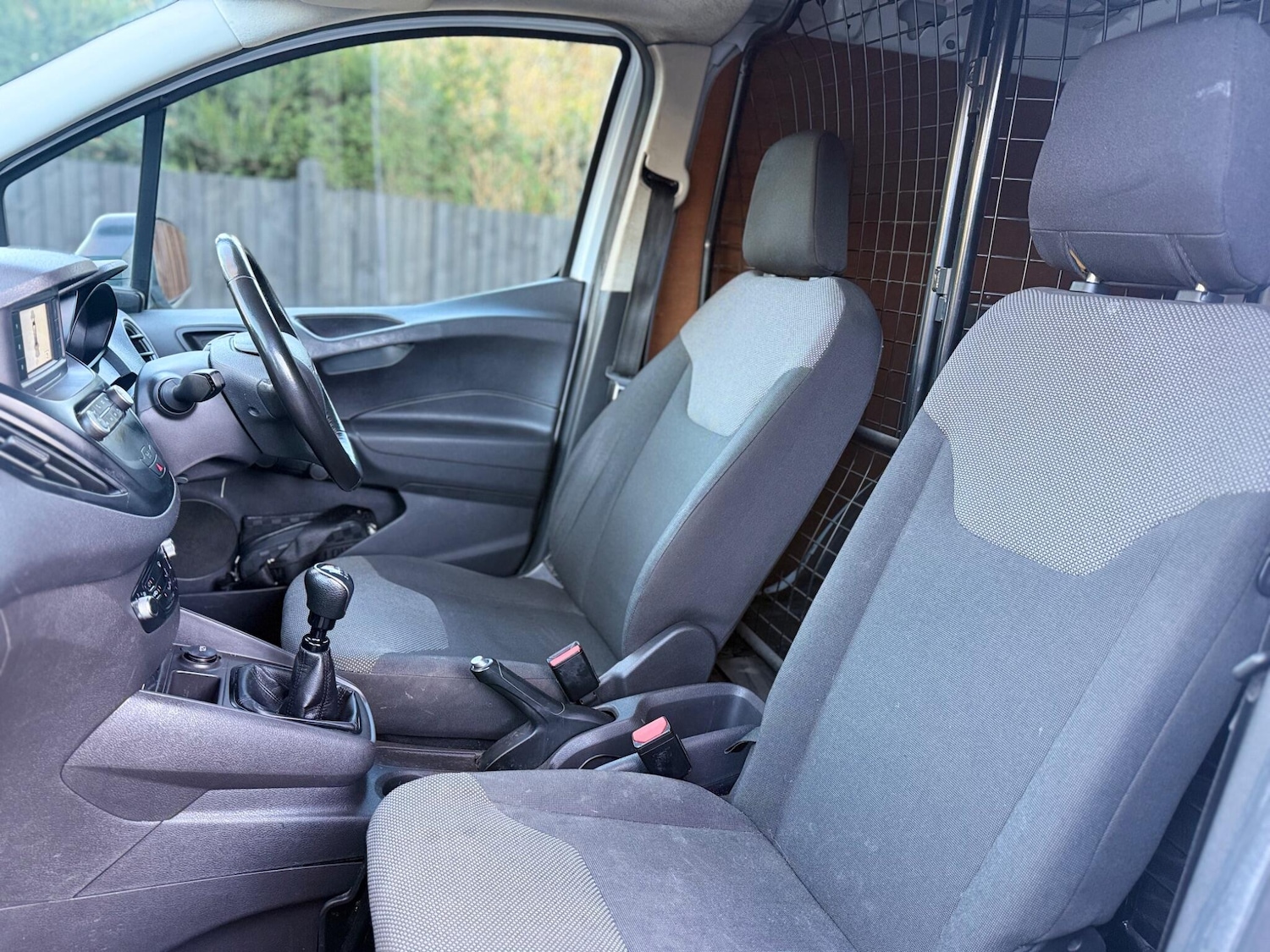 Used Ford Transit Courier 2020 for sale - 77098189: Photo 35