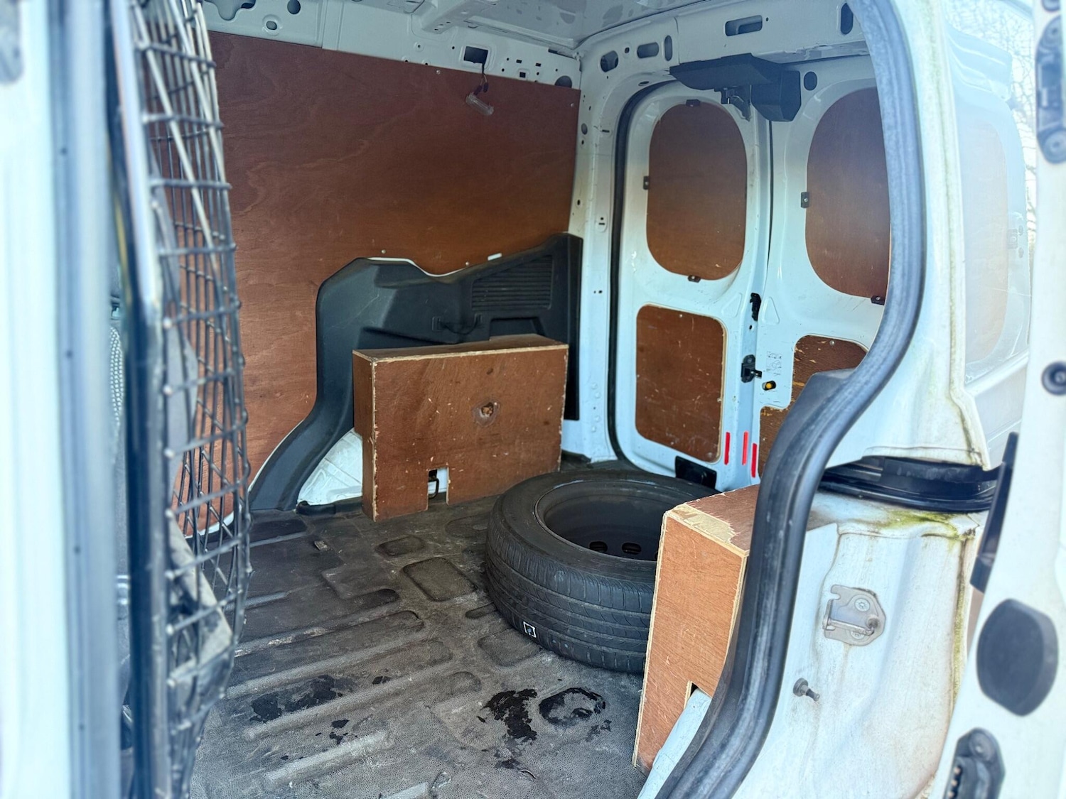 Used Ford Transit Courier 2020 for sale - 77098189: Photo 37