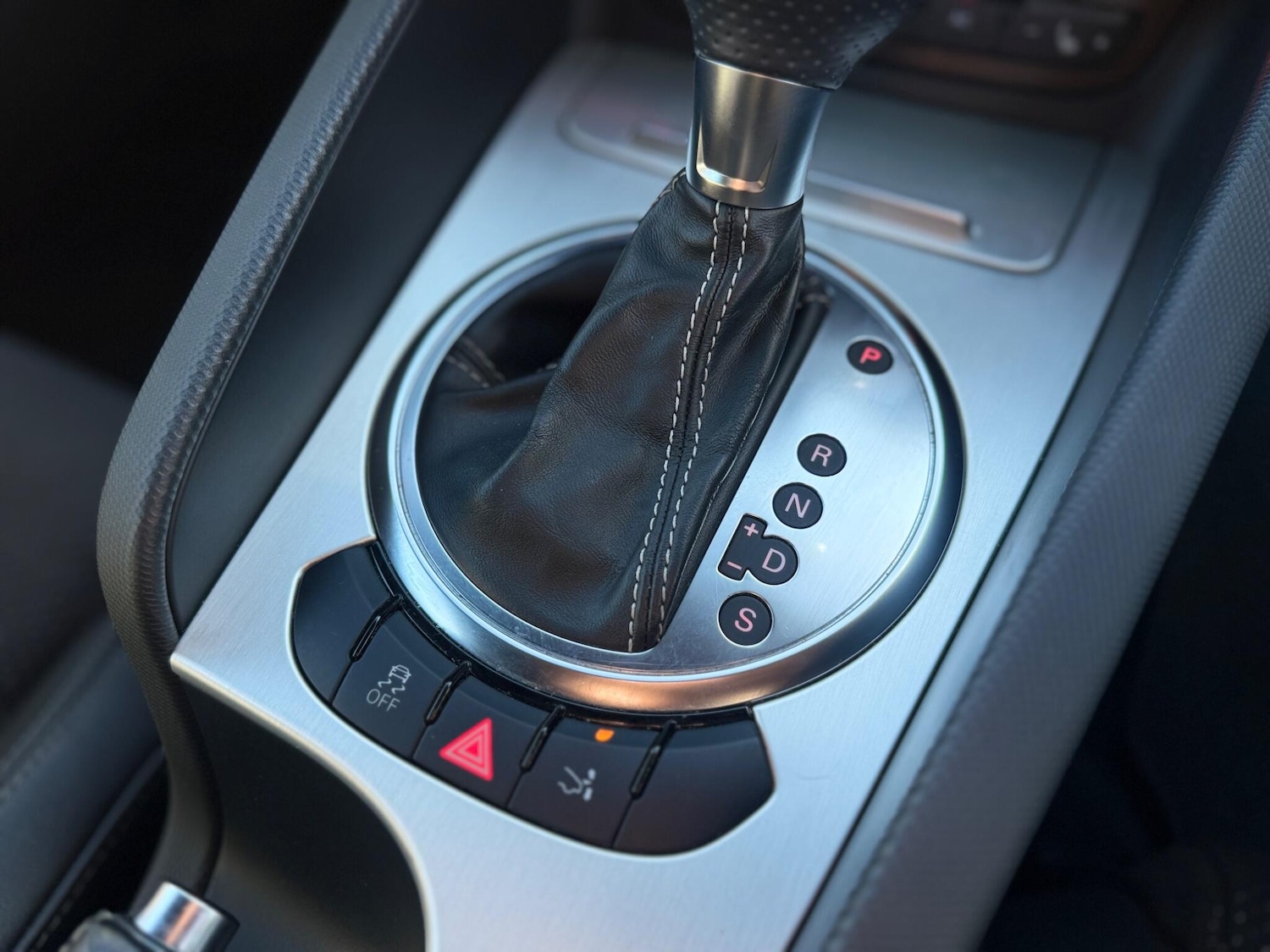 Used Audi TT 2011 for sale - 77977964: Photo 22